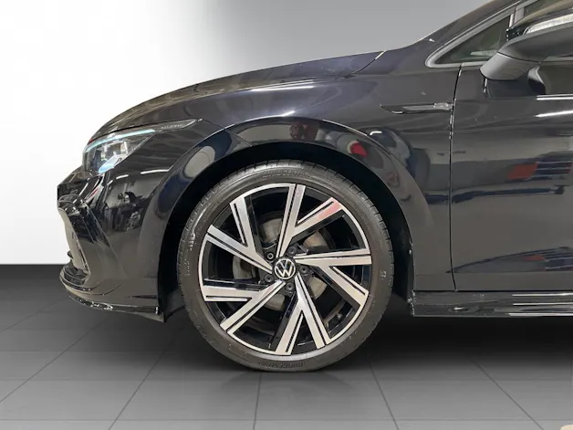 VW Golf 1.5 eTSI mHEV ACT R-Line DSG