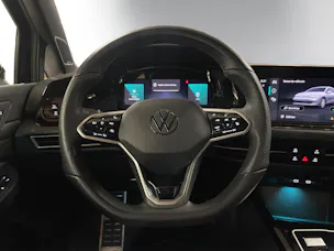 VW Golf 1.5 eTSI mHEV ACT R-Line DSG