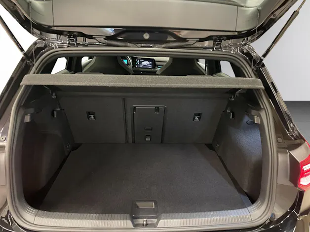 VW Golf 1.5 eTSI mHEV ACT R-Line DSG