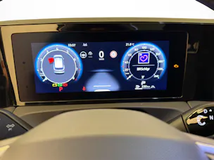 VW Tiguan 2.0 TSI R-Line DSG 4 motion