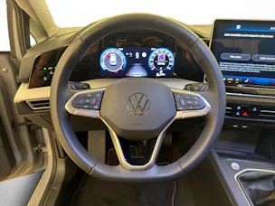 VW Golf 8 1.5 TSI Life 6-Gang
