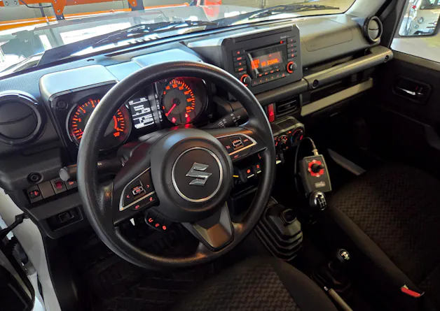 Suzuki Jimny Country 1.5 Compact+
