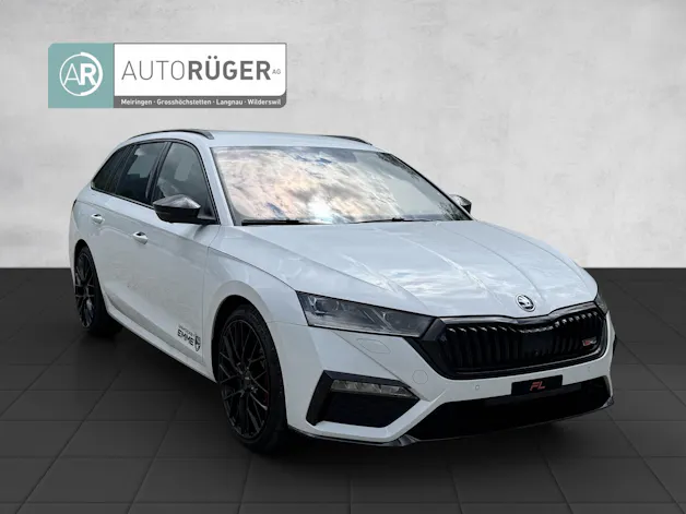 Škoda Octavia Combi 2.0 TSI DSG RS