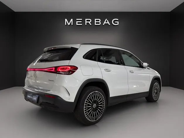 Mercedes-Benz EQA 300 AMG Line 4Matic