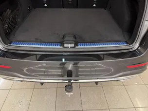 Mercedes-Benz GLC 220 d 4M - AMG / DISTRONIC / 360 Grad Kamera / Head-Up Display