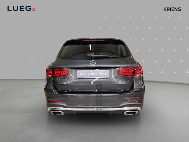 Mercedes-Benz GLC 220 d 4M - AMG / DISTRONIC / 360 Grad Kamera / Head-Up Display