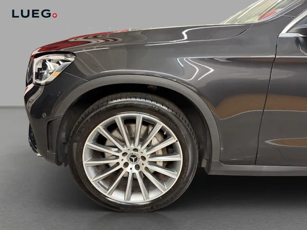 Mercedes-Benz GLC 220 d 4M - AMG / DISTRONIC / 360 Grad Kamera / Head-Up Display