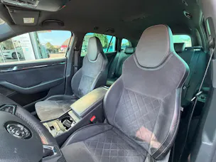 Škoda Superb Combi 2.0 TDi SportLine+ 4x4 DSG