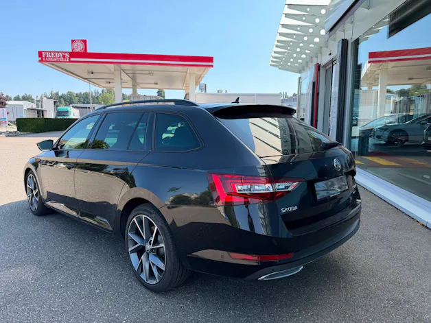 Škoda Superb Combi 2.0 TDi SportLine+ 4x4 DSG