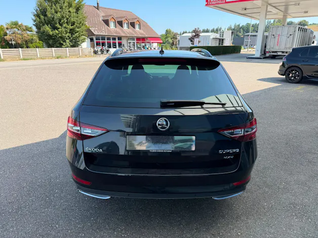 Škoda Superb Combi 2.0 TDi SportLine+ 4x4 DSG
