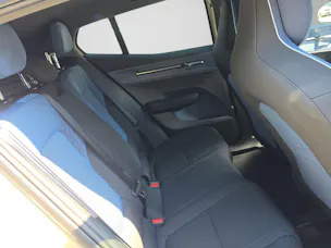Volvo EX30 Cross Country P8 69 kWh AWD Plus