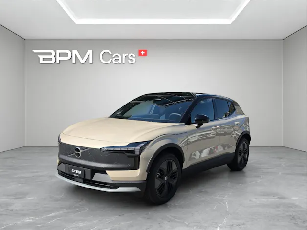 Volvo EX30 Cross Country P8 69 kWh AWD Plus