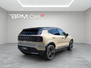 Volvo EX30 Cross Country P8 69 kWh AWD Plus