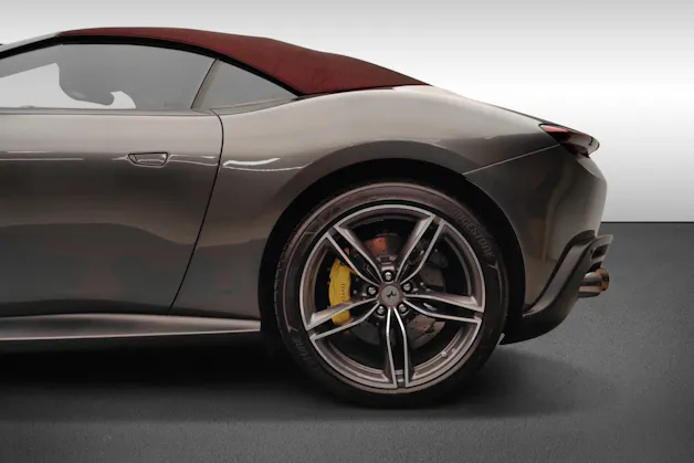 Ferrari Roma 3.9 V8 T