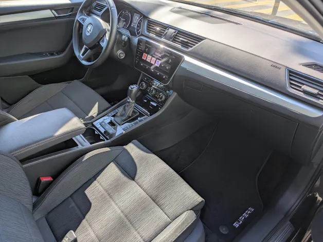 Škoda Superb Combi 2.0 TDi Ambition 4x4 DSG