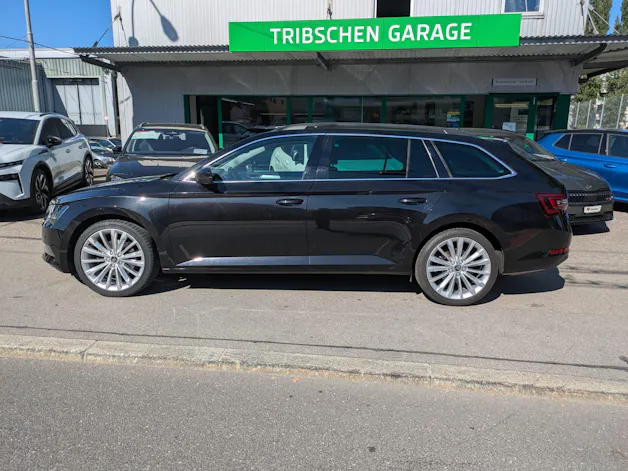 Škoda Superb Combi 2.0 TDi Ambition 4x4 DSG