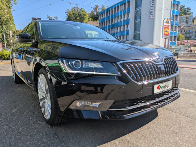 Škoda Superb Combi 2.0 TDi Ambition 4x4 DSG