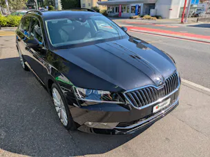 Škoda Superb Combi 2.0 TDi Ambition 4x4 DSG