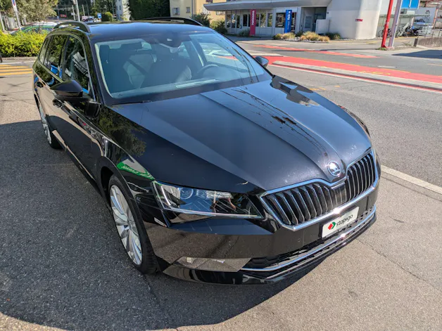 Škoda Superb Combi 2.0 TDi Ambition 4x4 DSG
