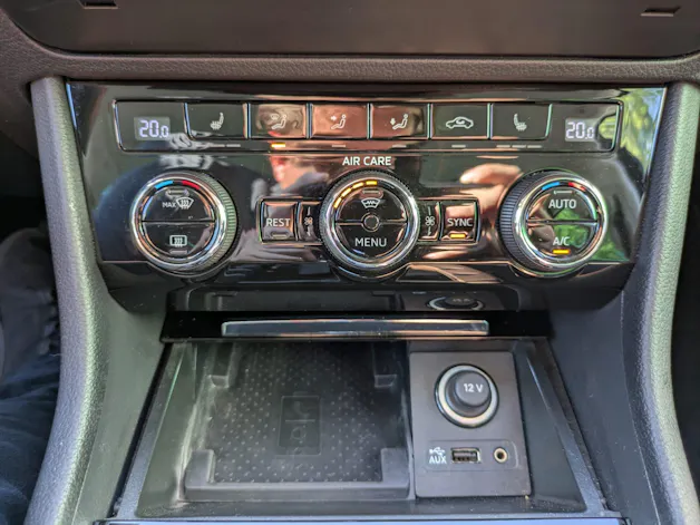 Škoda Superb Combi 2.0 TDi Ambition 4x4 DSG