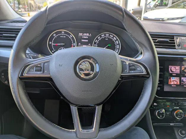 Škoda Superb Combi 2.0 TDi Ambition 4x4 DSG