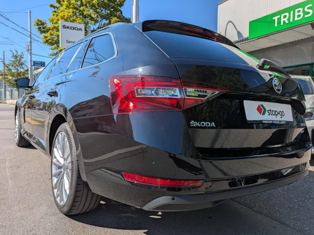 Škoda Superb Combi 2.0 TDi Ambition 4x4 DSG