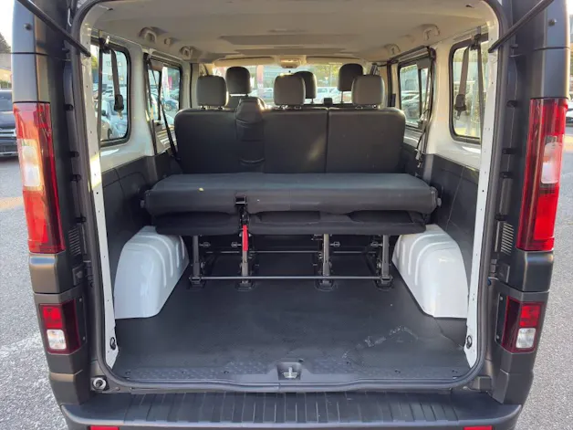 RENAULT Trafic Blue dCi 120 Passenger Life