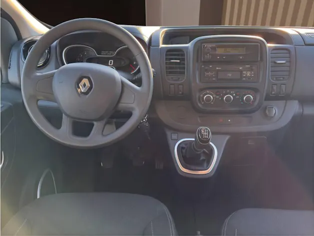 RENAULT Trafic Blue dCi 120 Passenger Life
