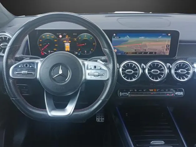 Mercedes-Benz GLB 220 AMG Line 4 MAT.