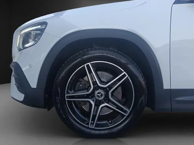 Mercedes-Benz GLB 220 AMG Line 4 MAT.