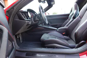 Porsche 911 Targa 4 GTS PDK - "1ère Main * Porsche Approved * Son BOSE * Toutes Roues Direct. * Sièges Sport 18 Posit avec Mémoire"