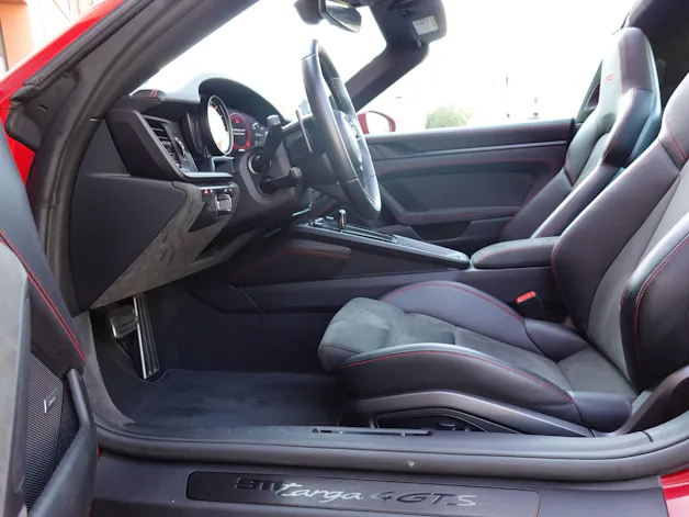 Porsche 911 Targa 4 GTS PDK - "1ère Main * Porsche Approved * Son BOSE * Toutes Roues Direct. * Sièges Sport 18 Posit avec Mémoire"