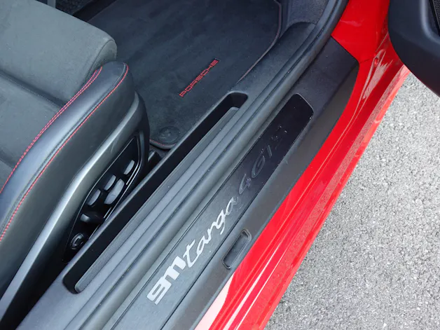 Porsche 911 Targa 4 GTS PDK - "1ère Main * Porsche Approved * Son BOSE * Toutes Roues Direct. * Sièges Sport 18 Posit avec Mémoire"