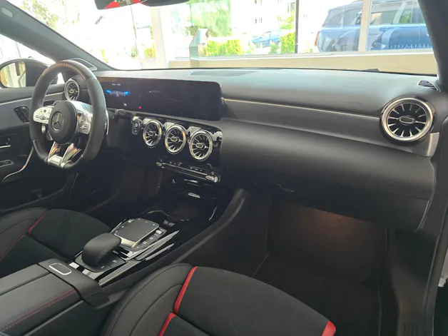 Mercedes-Benz A 45 S AMG 4Matic+ Speedshift