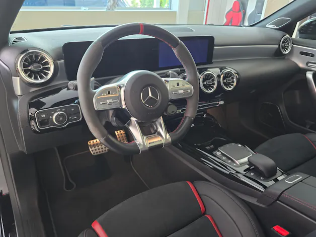 Mercedes-Benz A 45 S AMG 4Matic+ Speedshift