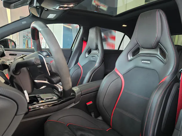 Mercedes-Benz A 45 S AMG 4Matic+ Speedshift