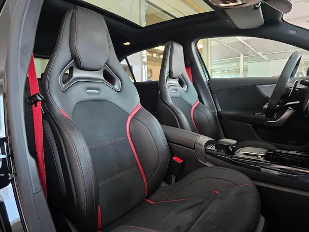 Mercedes-Benz A 45 S AMG 4Matic+ Speedshift