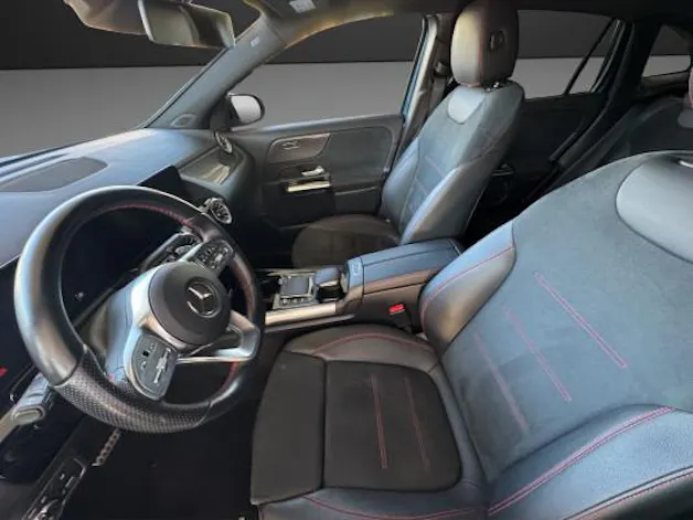 Mercedes-Benz GLA 200 AMG Line