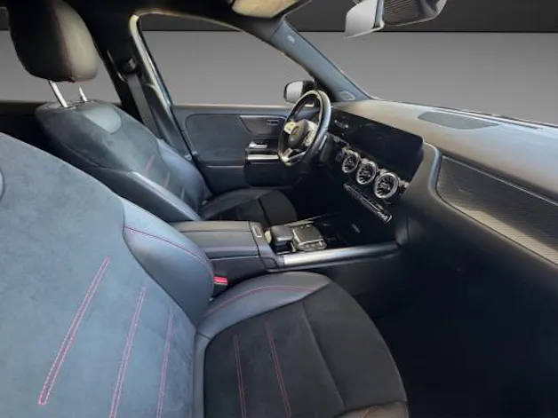 Mercedes-Benz GLA 200 AMG Line