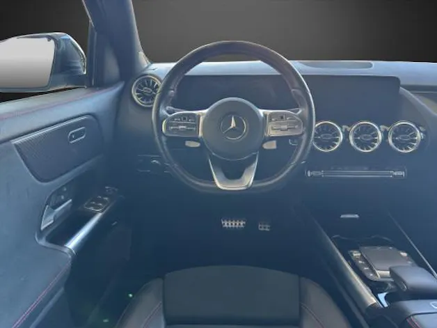 Mercedes-Benz GLA 200 AMG Line
