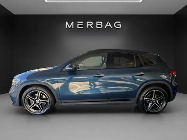 Mercedes-Benz GLA 200 AMG Line