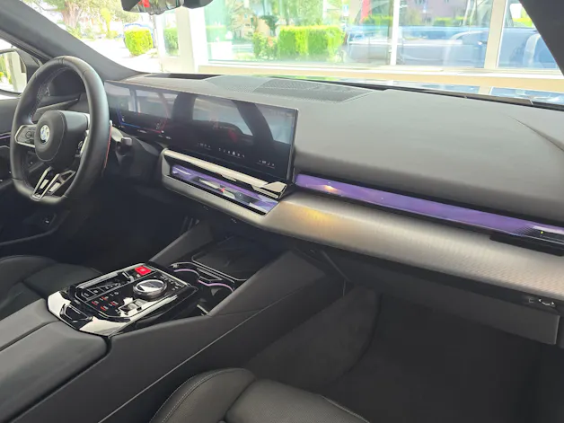 BMW M5 xDrive