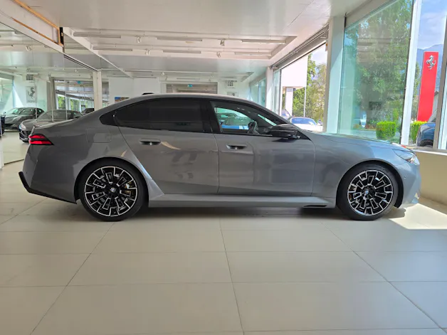 BMW M5 xDrive