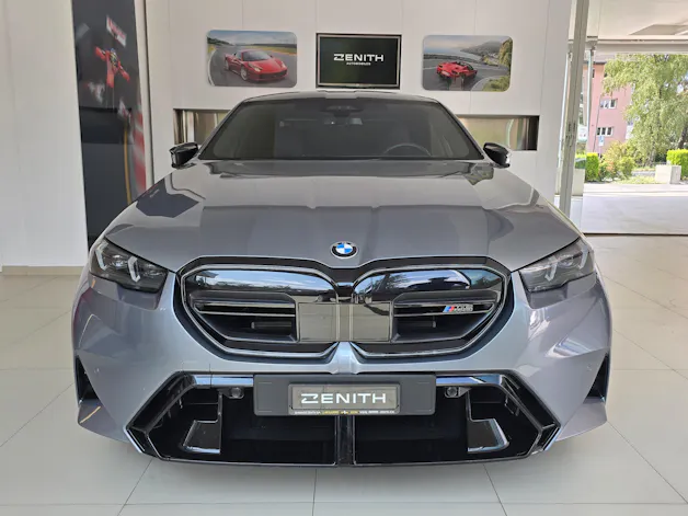 BMW M5 xDrive