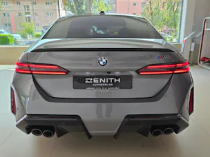 BMW M5 xDrive