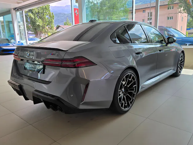 BMW M5 xDrive