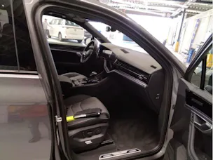 VW Touareg 3.0 TDI R-Line Tiptronic mit 5 Jahre 100tkm VW Werksgarantie