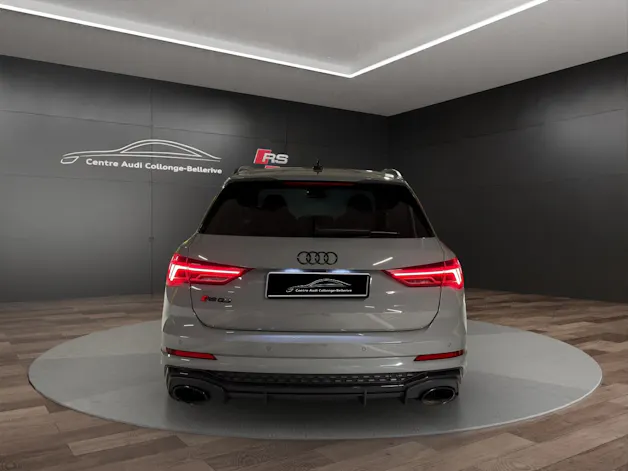 Audi RS Q3 2.5 TFSI quattro S tronic