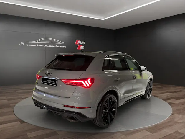 Audi RS Q3 2.5 TFSI quattro S tronic