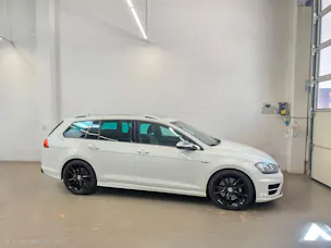 VW Golf Variant 2.0 TSI R 4 Motion DSG